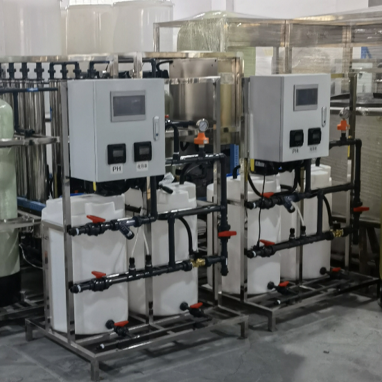 อุปกรณ์การจ่ายยาน้ำสำหรับการป้องกันสเกลและระบบการฆ่าเชื้อ PLC